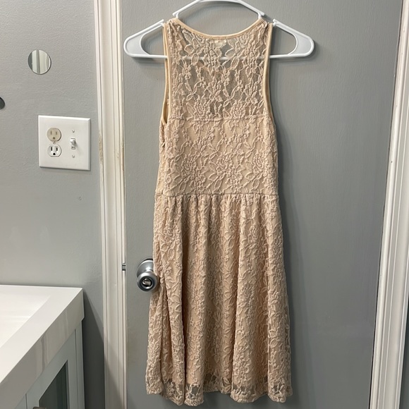 Garage Nude Lace Dress - Picture 2 of 6